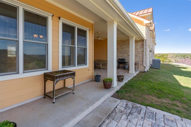 25003 Montana Creek XING, Marble Falls, TX 78654