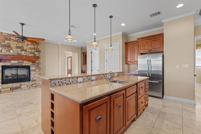25003 Montana Creek XING, Marble Falls, TX 78654