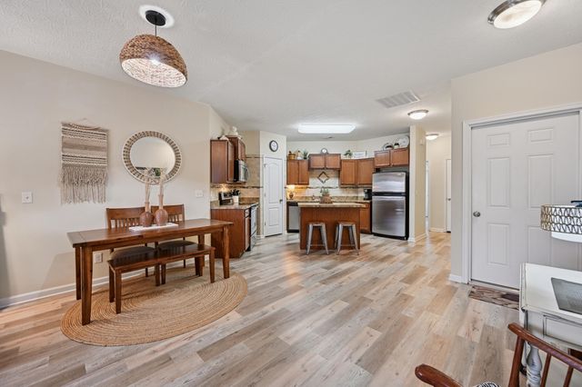 8099 Over Par Court, Burlington, KY 41005