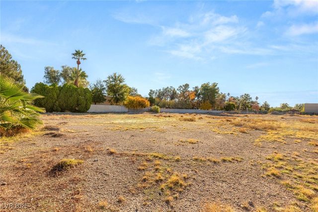 2715 Alta Drive, Las Vegas, NV 89107