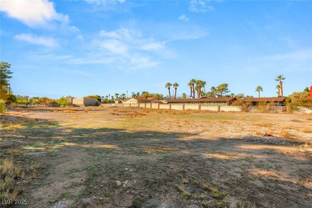 2715 Alta Drive, Las Vegas, NV 89107