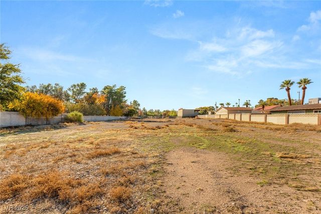 2715 Alta Drive, Las Vegas, NV 89107