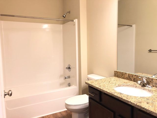 1201 S Water Ave Apt A1, Gallatin, TN 37066