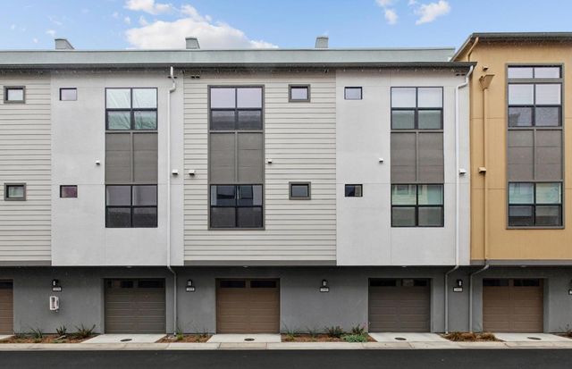 2324 Red Oak Court, San Mateo, CA 94403