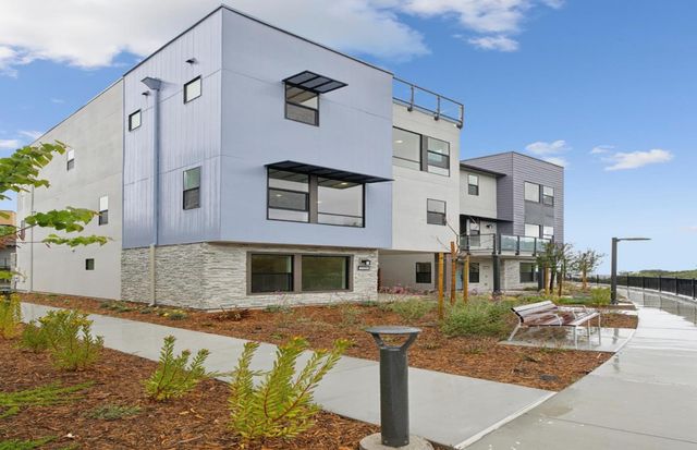 2324 Red Oak Court, San Mateo, CA 94403