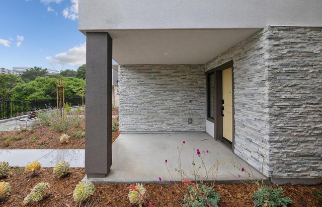 2324 Red Oak Court, San Mateo, CA 94403