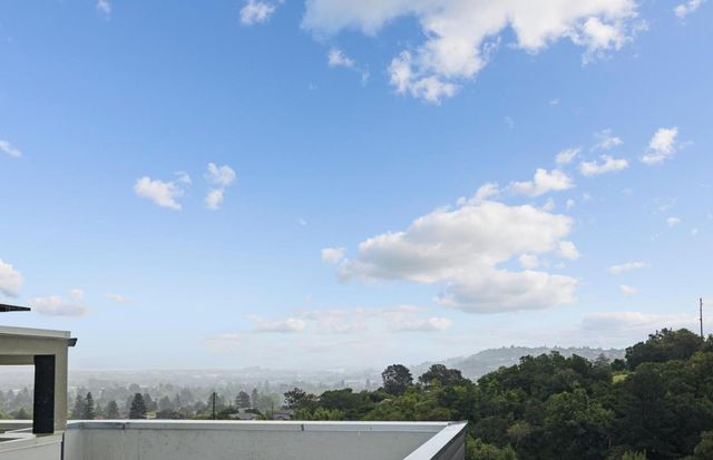2324 Red Oak Court, San Mateo, CA 94403