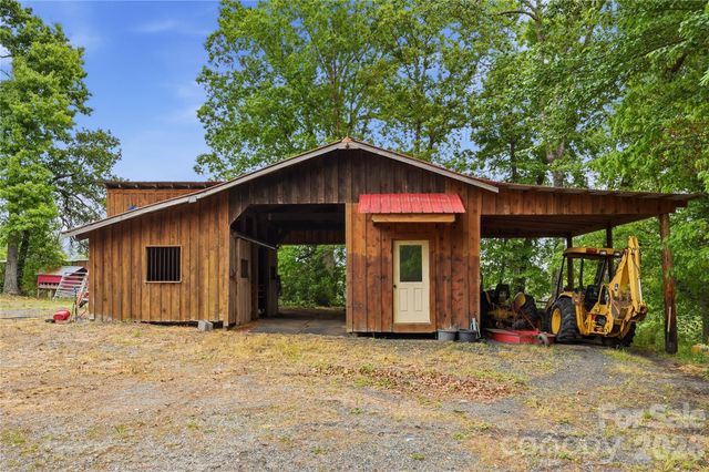 2305 Monteith Lane, Connelly Springs, NC 28612