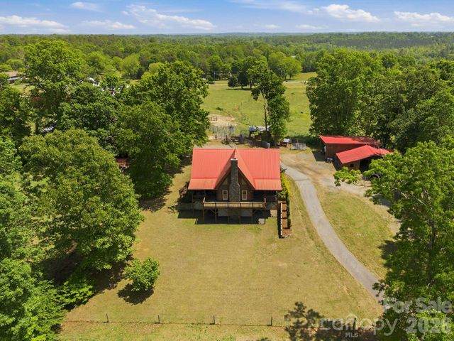 2305 Monteith Lane, Connelly Springs, NC 28612