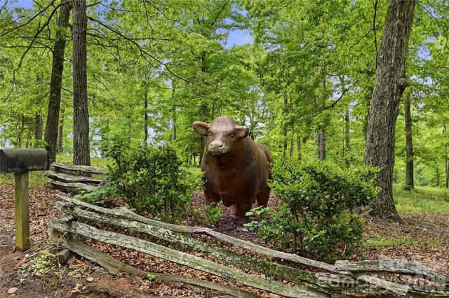 2305 Monteith Lane, Connelly Springs, NC 28612