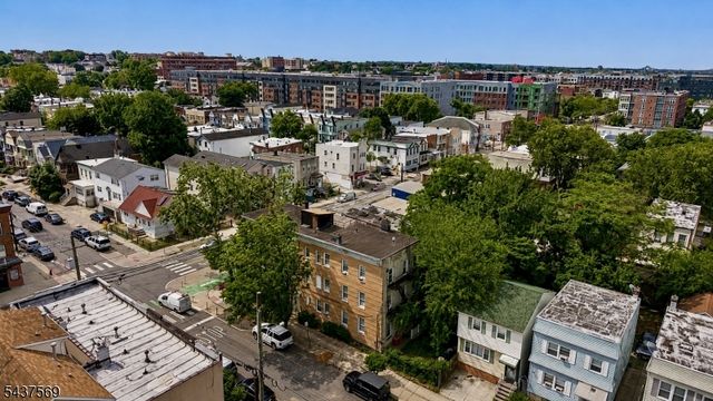 111 Mallory Ave, Jersey City, NJ 07304
