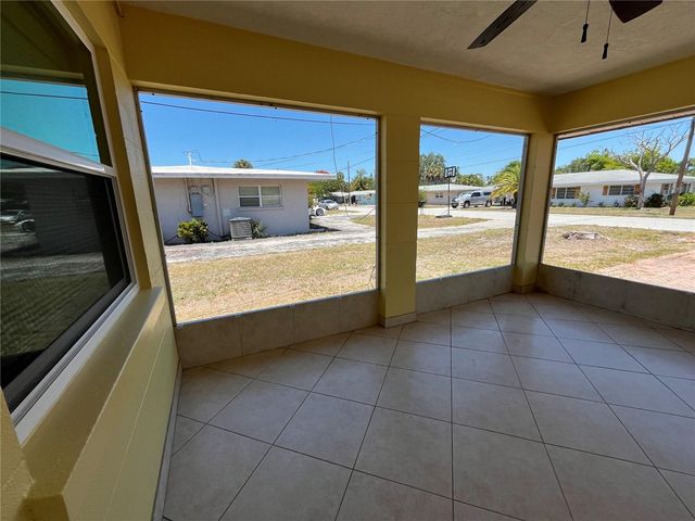 2154 INNER CASS CIRCLE, Sarasota, FL 34231