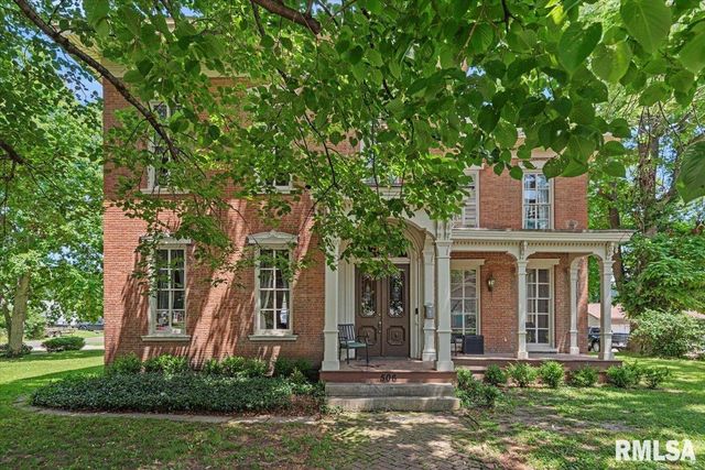 506 S DIAMOND Street, Jacksonville, IL 62650