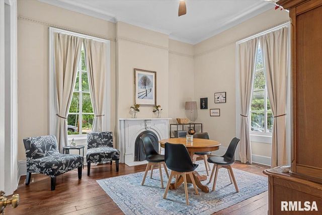 506 S DIAMOND Street, Jacksonville, IL 62650