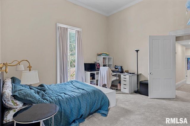 506 S DIAMOND Street, Jacksonville, IL 62650