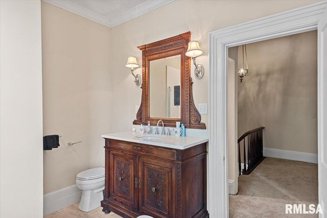 506 S DIAMOND Street, Jacksonville, IL 62650