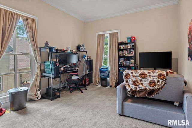 506 S DIAMOND Street, Jacksonville, IL 62650