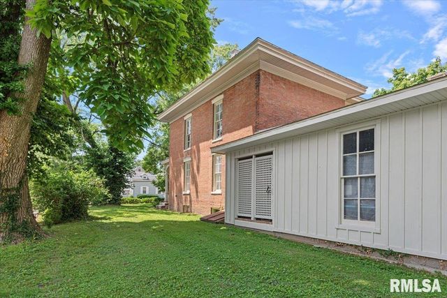 506 S DIAMOND Street, Jacksonville, IL 62650