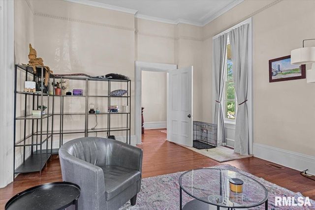 506 S DIAMOND Street, Jacksonville, IL 62650