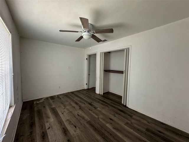 6700 Lakeside Drive, Lake Worth, TX 76135