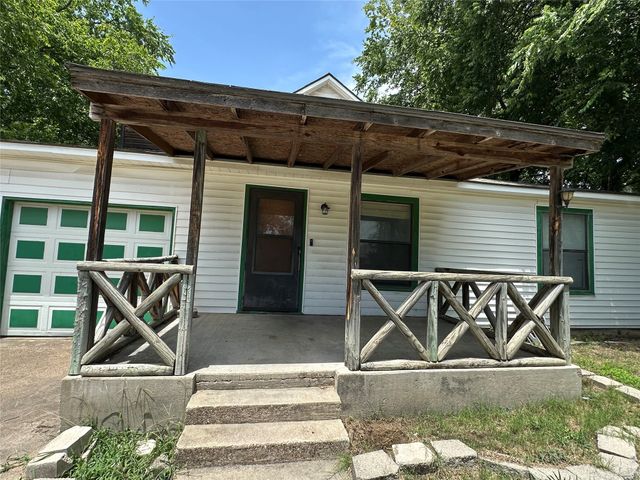 6700 Lakeside Drive, Lake Worth, TX 76135