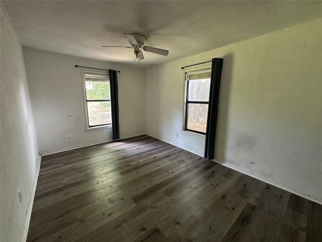 6700 Lakeside Drive, Lake Worth, TX 76135