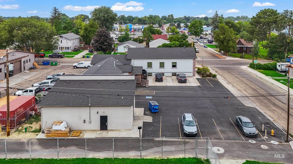 1203 7th St, Nampa, ID 83687 photo 4