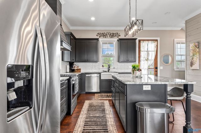 402 Whistling Straits Way, Guntersville, AL 35976