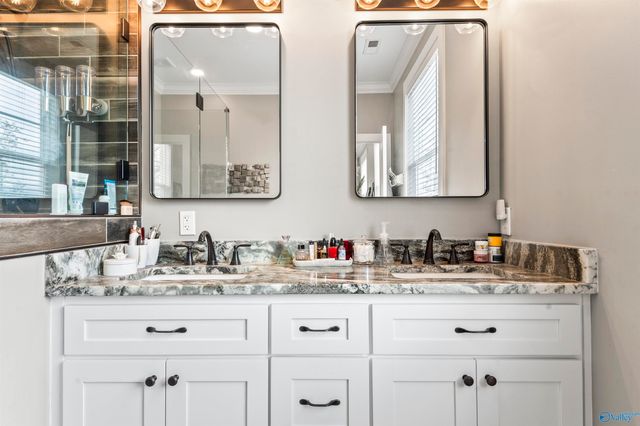 402 Whistling Straits Way, Guntersville, AL 35976