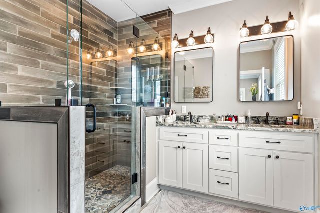 402 Whistling Straits Way, Guntersville, AL 35976