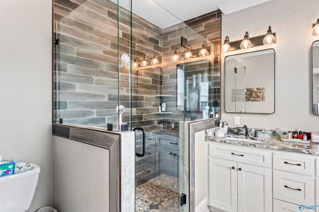 402 Whistling Straits Way, Guntersville, AL 35976