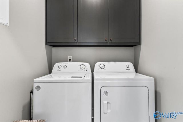 402 Whistling Straits Way, Guntersville, AL 35976