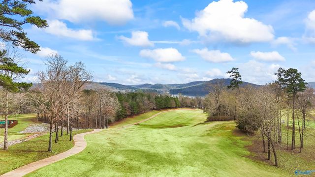 402 Whistling Straits Way, Guntersville, AL 35976
