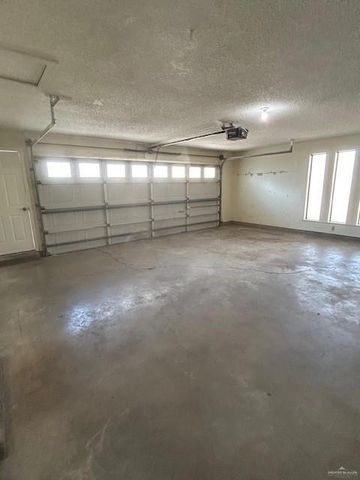 1416 Grovewood Avenue, Mission, TX 78572