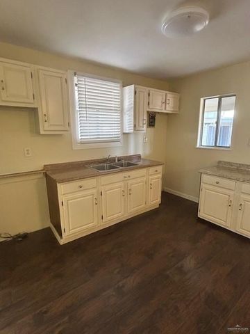 1416 Grovewood Avenue, Mission, TX 78572