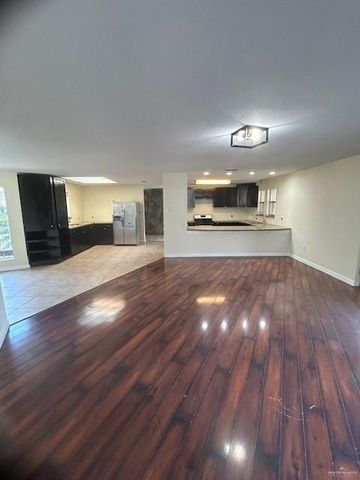 1416 Grovewood Avenue, Mission, TX 78572