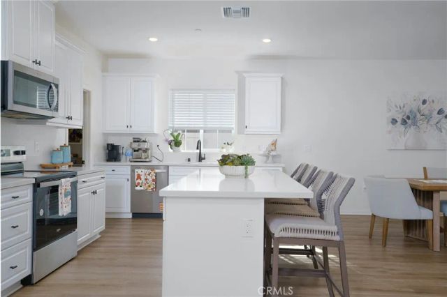 1635 Southfork Way, San Jacinto, CA 92582