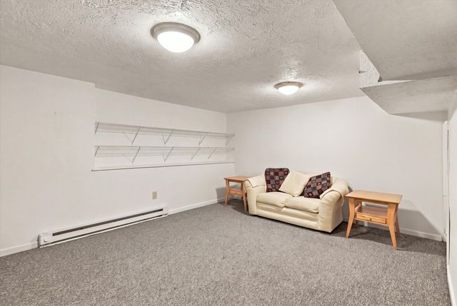 8 Montclair Ave, Andover, MA 01810