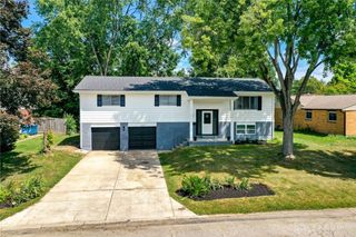 5619 Candlelight Lane, Dayton, OH 45431