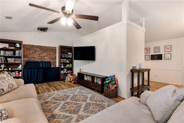 5045 Red Oak Lane, Gainesville, GA 30506