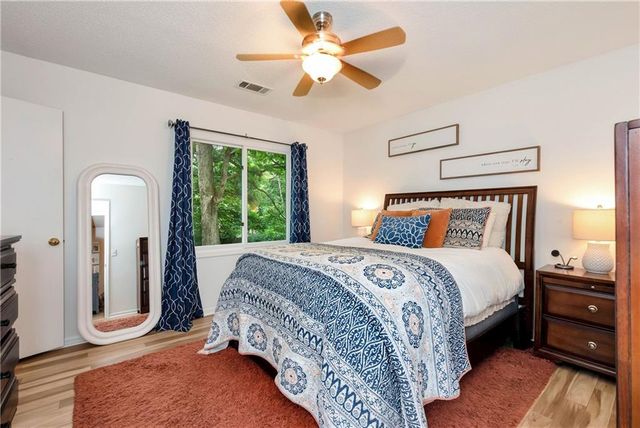 5045 Red Oak Lane, Gainesville, GA 30506