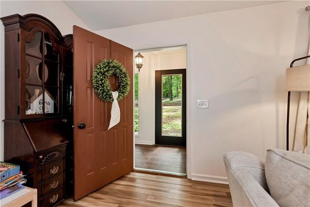 5045 Red Oak Lane, Gainesville, GA 30506