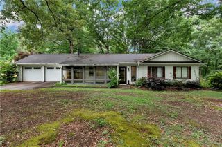 5045 Red Oak Lane, Gainesville, GA 30506