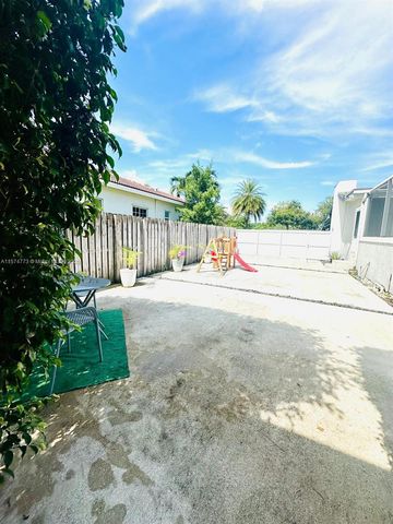 19790 SW 242nd St, Homestead, FL 33031
