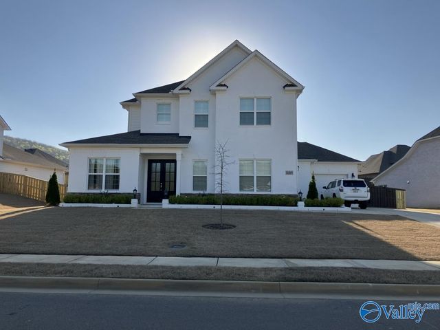 8109 Goose Ridge Drive SE, Owens Cross Roads, AL 35763