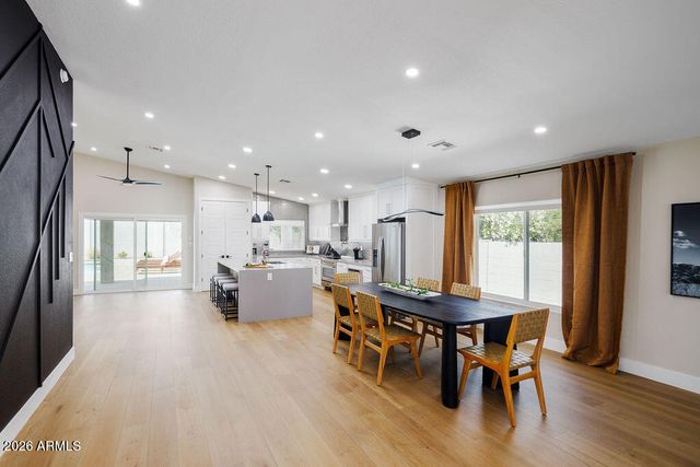 6174 E JANICE Way, Scottsdale, AZ 85254