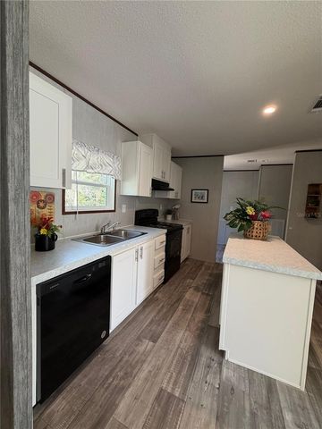 10055 W OHIO DRIVE, Crystal River, FL 34428