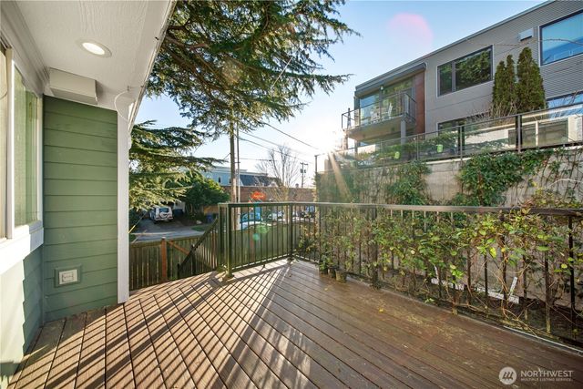 1375 32nd Avenue S, Seattle, WA 98144