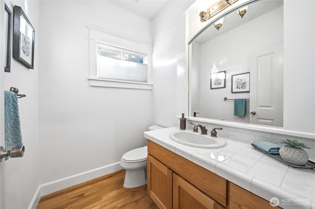 1375 32nd Avenue S, Seattle, WA 98144