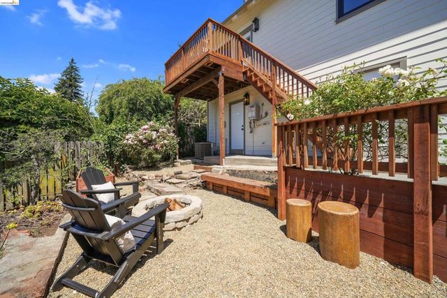 5765 Manila Ave, Oakland, CA 94618